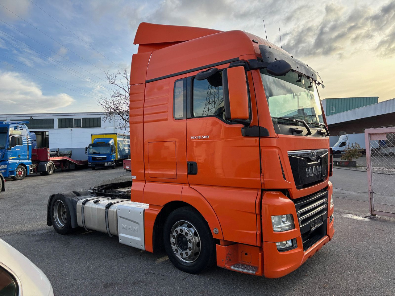 MAN TGX 18.500 XXL HUBSATTELLKUPLUNG - Tractor unit: picture 5 MAN TGX 18.500 XXL HUBSATTELLKUPLUNG - Tractor unit: picture 5