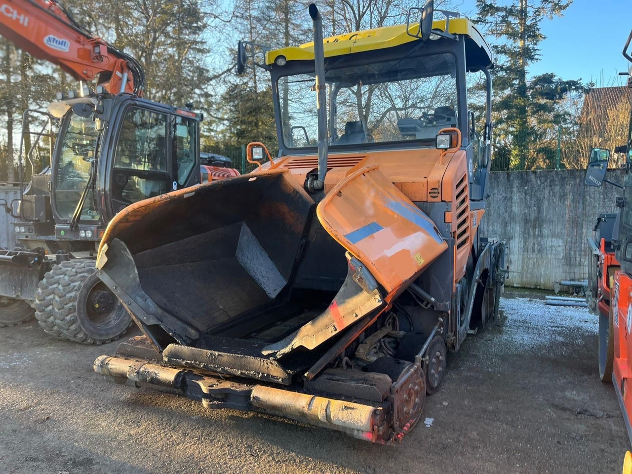Vögele SUPER 1800-3i Vögele SUPER 1800-3i - Asphalt paver: picture 1 Vögele SUPER 1800-3i Vögele SUPER 1800-3i - Asphalt paver: picture 1