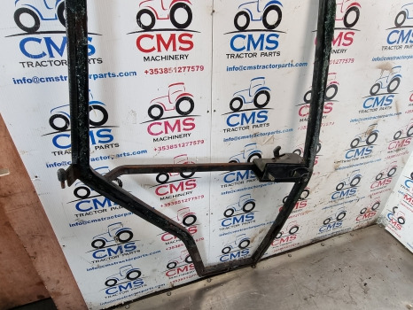 Case 5140, 5120, 5240, 5130cab Door Frame 1546800c2, 1971204c1 - Door and parts: picture 3 Case 5140, 5120, 5240, 5130cab Door Frame 1546800c2, 1971204c1 - Door and parts: picture 3