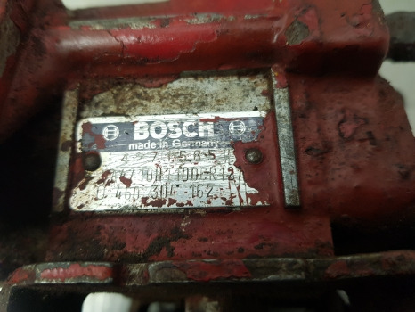 Case International 574 Bosch Fuel Pump 0460304162, 3136323r92, 3144381r91 - Fuel pump: picture 5 Case International 574 Bosch Fuel Pump 0460304162, 3136323r92, 3144381r91 - Fuel pump: picture 5