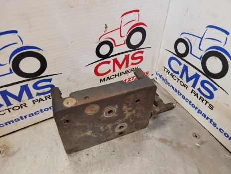 Case Maxxum, Puma New Holland T5, T6, T6070 Spool Valve Top End 5192188 - Hydraulics: picture 5 Case Maxxum, Puma New Holland T5, T6, T6070 Spool Valve Top End 5192188 - Hydraulics: picture 5
