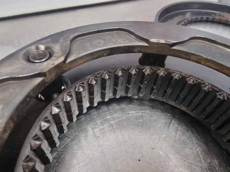 Transmission Case Mx, Mxc, Maxxum 5000 Series Mx110, Xtx Transmission Synchronizer 1345825c2: picture 8