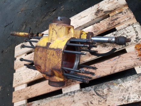 Caterpillar Th62, Clark Hurth, Manitou Front Axle Centre Housing, Steering Ram - Front axle: picture 4 Caterpillar Th62, Clark Hurth, Manitou Front Axle Centre Housing, Steering Ram - Front axle: picture 4
