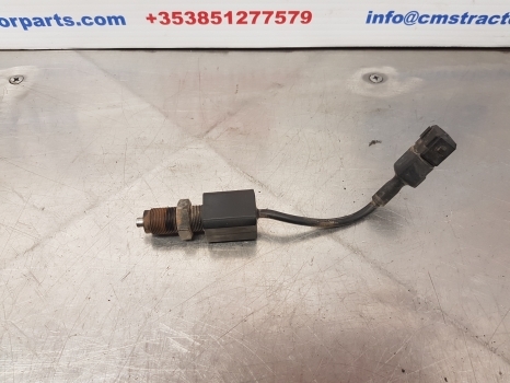Claas Arion 640, 500, 600 Cmatic, Hexashift Brake Sensor 770006322, 835898 - Sensor for Farm tractor: picture 1 Claas Arion 640, 500, 600 Cmatic, Hexashift Brake Sensor 770006322, 835898 - Sensor for Farm tractor: picture 1