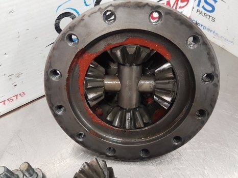 Claas Axos 340 Cx, Ceres, Ergos, Celtis 456 Differential 7700011976, 7701456605 - Differential gear for Farm tractor: picture 5 Claas Axos 340 Cx, Ceres, Ergos, Celtis 456 Differential 7700011976, 7701456605 - Differential gear for Farm tractor: picture 5
