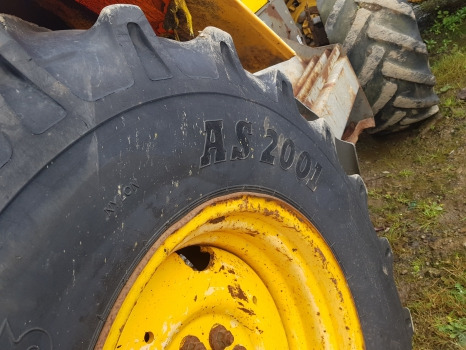 Wheel and tire package for Agricultural machinery Fermec 860 Rear Wheel Pair 18.4-26: picture 8