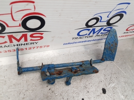 Ford 2000, 3000 Foot Throttle, Accelerator Control Pedal - Fuel system for Farm tractor: picture 3 Ford 2000, 3000 Foot Throttle, Accelerator Control Pedal - Fuel system for Farm tractor: picture 3