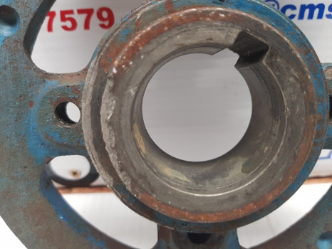 Ford 3000, 4000, 5000, 2110, 2310 Crankshaft Pulley D5nn6a312a ,83903583 - Belt tensioner for Farm tractor: picture 4 Ford 3000, 4000, 5000, 2110, 2310 Crankshaft Pulley D5nn6a312a ,83903583 - Belt tensioner for Farm tractor: picture 4