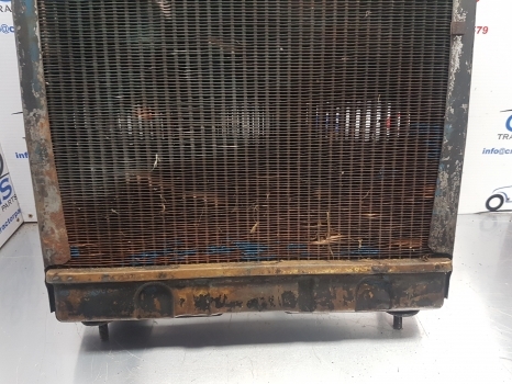 Ford 4500, 5000, 5100, 5600, 5500 Engine Water Cooling Radiator, Cowl 86531508 - Radiator for Farm tractor: picture 2 Ford 4500, 5000, 5100, 5600, 5500 Engine Water Cooling Radiator, Cowl 86531508 - Radiator for Farm tractor: picture 2