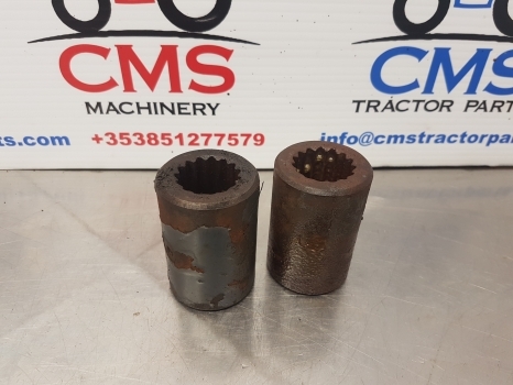 Ford New Holland 40, Ts Series Ts90, 8240 Fwd Splined Coupling Pair 82006339 - Front axle for Farm tractor: picture 1 Ford New Holland 40, Ts Series Ts90, 8240 Fwd Splined Coupling Pair 82006339 - Front axle for Farm tractor: picture 1