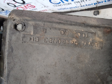 Ford New Holland 7740, 40 Series Rear Seat Floor Mat E9nn94130n23bh - Cab and interior: picture 4 Ford New Holland 7740, 40 Series Rear Seat Floor Mat E9nn94130n23bh - Cab and interior: picture 4