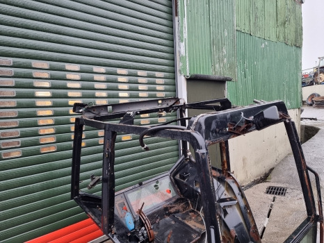 Ford New Holland 7740, 8240, 8340, 40 Series, Cab Frame 82005321 - Cab: picture 3 Ford New Holland 7740, 8240, 8340, 40 Series, Cab Frame 82005321 - Cab: picture 3