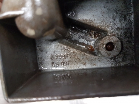 John Deere 40, 50 Series 1840, 2040, 2140, 2350, 2550 Oil Cup Al36124, L36360 - Gearbox for Farm tractor: picture 4 John Deere 40, 50 Series 1840, 2040, 2140, 2350, 2550 Oil Cup Al36124, L36360 - Gearbox for Farm tractor: picture 4