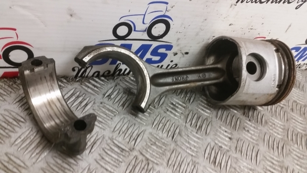 John Deere 6010, 6110 Engine Connecting Rod , Piston Re507850, R500335, Re50770 - Connecting rod for Farm tractor: picture 3 John Deere 6010, 6110 Engine Connecting Rod , Piston Re507850, R500335, Re50770 - Connecting rod for Farm tractor: picture 3
