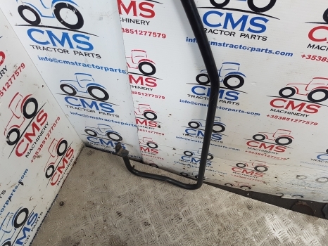 John Deere 6115m, 6110m, 6125m, 6m Series, Cab Handle Support Rhs Al215123 - Door and parts for Farm tractor: picture 4 John Deere 6115m, 6110m, 6125m, 6m Series, Cab Handle Support Rhs Al215123 - Door and parts for Farm tractor: picture 4