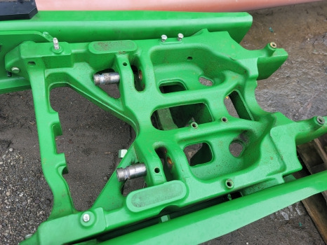 John Deere 6145r, 6215r Front Axle Support Assy L207531, L213734, L223495 - Suspension: picture 1 John Deere 6145r, 6215r Front Axle Support Assy L207531, L213734, L223495 - Suspension: picture 1