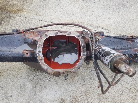 Lamborghini, Same, Hurlimann Front Axle Housing 0.275.4356.0/80, 275.4356.0 - Front axle for Farm tractor: picture 4 Lamborghini, Same, Hurlimann Front Axle Housing 0.275.4356.0/80, 275.4356.0 - Front axle for Farm tractor: picture 4