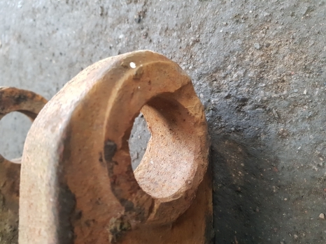 Landini Blizzard Massey Ferguson Front Axle Ng200cd Beam 3426701m95, 3426704r5 - Axle and parts for Farm tractor: picture 5 Landini Blizzard Massey Ferguson Front Axle Ng200cd Beam 3426701m95, 3426704r5 - Axle and parts for Farm tractor: picture 5