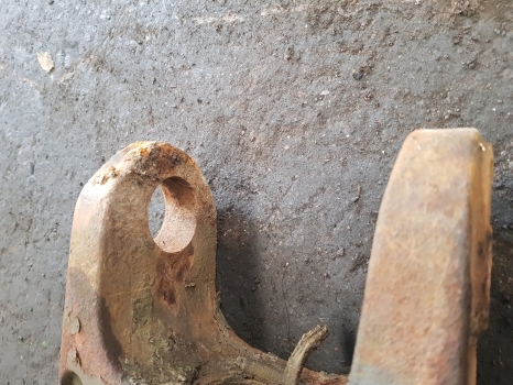 Landini Blizzard Massey Ferguson Front Axle Ng200cd Beam 3426701m95, 3426704r5 - Axle and parts for Farm tractor: picture 4 Landini Blizzard Massey Ferguson Front Axle Ng200cd Beam 3426701m95, 3426704r5 - Axle and parts for Farm tractor: picture 4