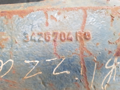 Landini Blizzard Massey Ferguson Front Axle Ng200cd Beam 3426701m95, 3426704r5 - Axle and parts for Farm tractor: picture 2 Landini Blizzard Massey Ferguson Front Axle Ng200cd Beam 3426701m95, 3426704r5 - Axle and parts for Farm tractor: picture 2