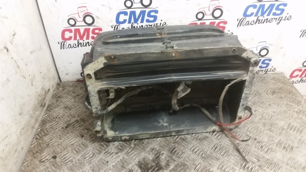 Landini Mythos Series 115 Cab Air Cleaner Box 3657825m91 - Cabin filter for Farm tractor: picture 4 Landini Mythos Series 115 Cab Air Cleaner Box 3657825m91 - Cabin filter for Farm tractor: picture 4