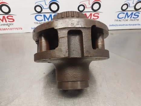 Massey Ferguson 290, 165, 168, 285, 690,  Rear Axle Carrier 1864872m1, 1864872m2 - Rear axle for Farm tractor: picture 3 Massey Ferguson 290, 165, 168, 285, 690,  Rear Axle Carrier 1864872m1, 1864872m2 - Rear axle for Farm tractor: picture 3