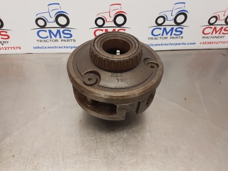 Massey Ferguson 290, 165, 168, 285, 690,  Rear Axle Carrier 1864872m1, 1864872m2 - Rear axle for Farm tractor: picture 1 Massey Ferguson 290, 165, 168, 285, 690,  Rear Axle Carrier 1864872m1, 1864872m2 - Rear axle for Farm tractor: picture 1