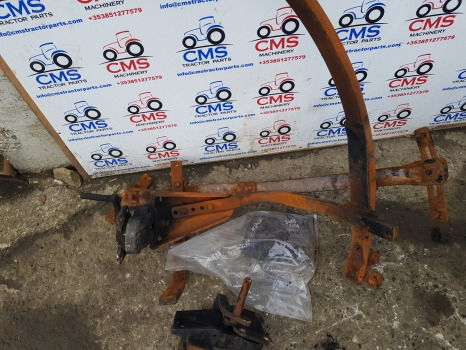 Fender Massey Ferguson 5445, 5455 Front Mudguard Bracket Kit 3784943m92, 3784944m92: picture 9