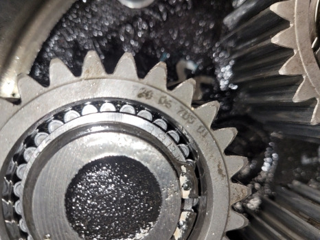 Massey Ferguson 5450 Front Axle Planetary Gear Carrier, Hat 720.05.705.01 - Front axle: picture 4 Massey Ferguson 5450 Front Axle Planetary Gear Carrier, Hat 720.05.705.01 - Front axle: picture 4