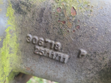 Massey Ferguson 5450 Rear Half Axle Lhs  3067118 - Rear axle for Agricultural machinery: picture 2 Massey Ferguson 5450 Rear Half Axle Lhs  3067118 - Rear axle for Agricultural machinery: picture 2