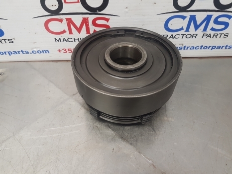 Massey Ferguson 5455 Clutch Front Axle Wheel Drive 3713516m13 - Front axle for Farm tractor: picture 3 Massey Ferguson 5455 Clutch Front Axle Wheel Drive 3713516m13 - Front axle for Farm tractor: picture 3