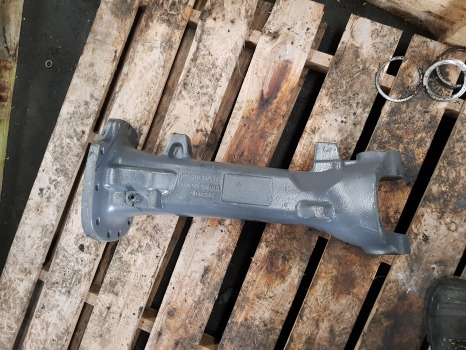 Massey Ferguson 5612, 5713 Front Axle Casting Rhs 730.01.114.65, 7300181405 - Front axle for Farm tractor: picture 2 Massey Ferguson 5612, 5713 Front Axle Casting Rhs 730.01.114.65, 7300181405 - Front axle for Farm tractor: picture 2