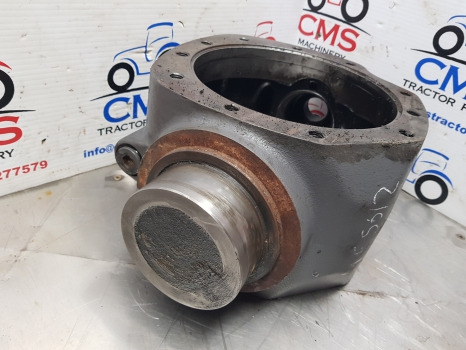 Massey Ferguson 5612 Front Axle Centre Housing 7300111301, 730.01.113.61 - Front axle for Farm tractor: picture 2 Massey Ferguson 5612 Front Axle Centre Housing 7300111301, 730.01.113.61 - Front axle for Farm tractor: picture 2