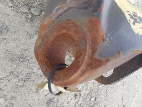 Massey Ferguson 8150, 8160 Front Axle Housing 3764338m91, 3429757r4, 3429756m94 - Front axle for Farm tractor: picture 3 Massey Ferguson 8150, 8160 Front Axle Housing 3764338m91, 3429757r4, 3429756m94 - Front axle for Farm tractor: picture 3