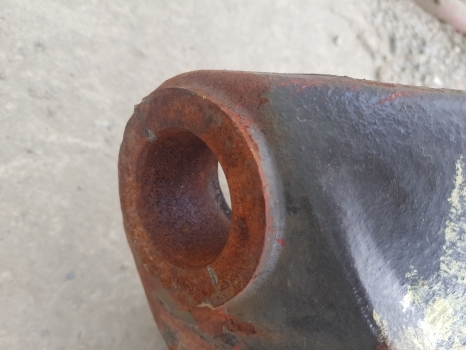 Massey Ferguson 8150, 8160 Front Axle Housing 3764338m91, 3429757r4, 3429756m94 - Front axle for Farm tractor: picture 4 Massey Ferguson 8150, 8160 Front Axle Housing 3764338m91, 3429757r4, 3429756m94 - Front axle for Farm tractor: picture 4