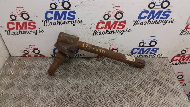 Massey Ferguson Steering Spindle 100, 200, 500, 600 Series 897475m96 897475m95 - Steering knuckle for Farm tractor: picture 2 Massey Ferguson Steering Spindle 100, 200, 500, 600 Series 897475m96 897475m95 - Steering knuckle for Farm tractor: picture 2