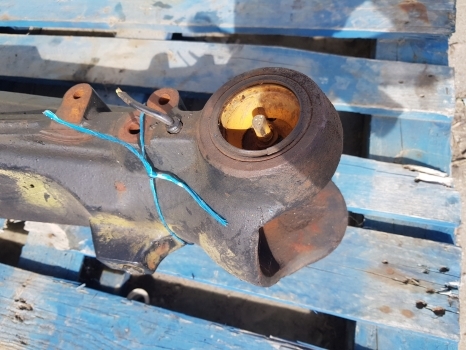 New Holland Case T6, T6000, Maxxum 145 Front Axle Housing 87555903, 87633190 - Front axle for Farm tractor: picture 2 New Holland Case T6, T6000, Maxxum 145 Front Axle Housing 87555903, 87633190 - Front axle for Farm tractor: picture 2