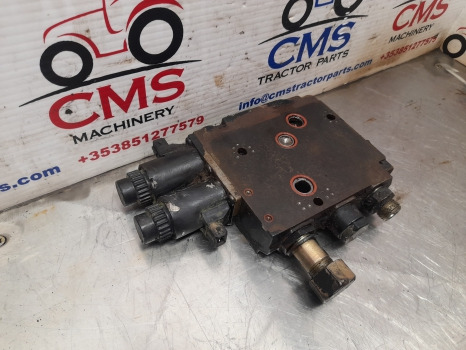 New Holland Case Tsa, T6000, T6, Mxu Maxxum Lift Draft Control Valve 84175671 - Hydraulics: picture 2 New Holland Case Tsa, T6000, T6, Mxu Maxxum Lift Draft Control Valve 84175671 - Hydraulics: picture 2