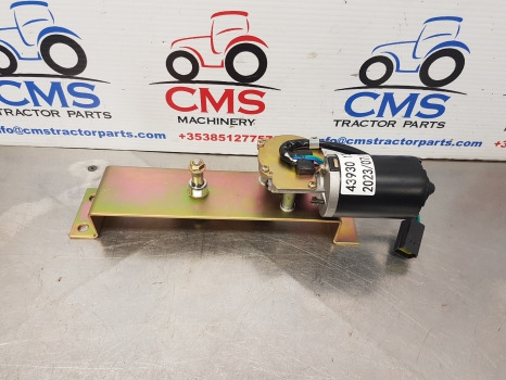 New Holland Case, Tsa, T6000, T7 Case, Wiper Motor Front Brand New 82032050 - Wiper for Agricultural machinery: picture 1 New Holland Case, Tsa, T6000, T7 Case, Wiper Motor Front Brand New 82032050 - Wiper for Agricultural machinery: picture 1