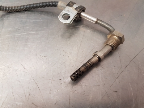 New Holland T5.95 Temperature Sender Sensor 47478866 - Sensor for Farm tractor: picture 3 New Holland T5.95 Temperature Sender Sensor 47478866 - Sensor for Farm tractor: picture 3