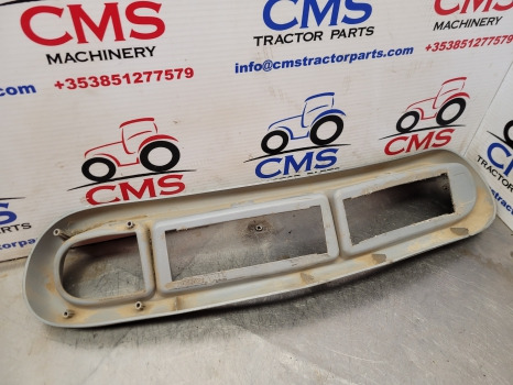 New Holland T6000 Series T6070 Plus Trim Panel Top 82039017, 87646673 - Cab and interior: picture 2 New Holland T6000 Series T6070 Plus Trim Panel Top 82039017, 87646673 - Cab and interior: picture 2