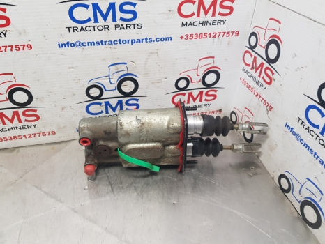 New Holland T7040, T7.260 Brake Master Cylinder 87315873, 87754484, 47777898 - Brake cylinder for Agricultural machinery: picture 4 New Holland T7040, T7.260 Brake Master Cylinder 87315873, 87754484, 47777898 - Brake cylinder for Agricultural machinery: picture 4