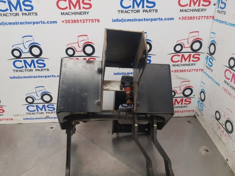 New Holland T7040, Tsa, T7000, Brake, Clutch Pedal Kit 87547108, 87547109 - Brake parts for Agricultural machinery: picture 4 New Holland T7040, Tsa, T7000, Brake, Clutch Pedal Kit 87547108, 87547109 - Brake parts for Agricultural machinery: picture 4