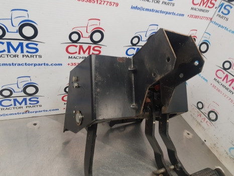 New Holland T7040, Tsa, T7000, Brake, Clutch Pedal Kit 87547108, 87547109 - Brake parts for Agricultural machinery: picture 2 New Holland T7040, Tsa, T7000, Brake, Clutch Pedal Kit 87547108, 87547109 - Brake parts for Agricultural machinery: picture 2
