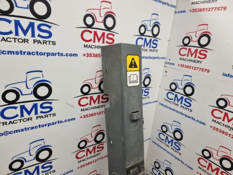 New Holland Tm Series Tm150, Tm130, Tm140, Tm155 Cab Interior Panel Rhs 82017218 - Cab and interior: picture 3 New Holland Tm Series Tm150, Tm130, Tm140, Tm155 Cab Interior Panel Rhs 82017218 - Cab and interior: picture 3