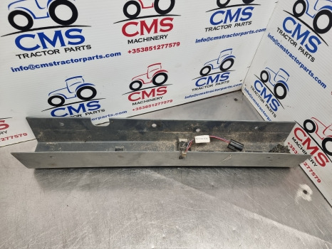 New Holland Tm Series Tm150, Tm130, Tm140, Tm155 Cab Interior Panel Rhs 82017218 - Cab and interior: picture 4 New Holland Tm Series Tm150, Tm130, Tm140, Tm155 Cab Interior Panel Rhs 82017218 - Cab and interior: picture 4