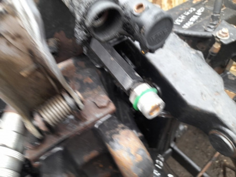 Valtra 6100, 6200, 6300, 6400 Trailer Brake Valve V32436120 - Brake parts: picture 3 Valtra 6100, 6200, 6300, 6400 Trailer Brake Valve V32436120 - Brake parts: picture 3
