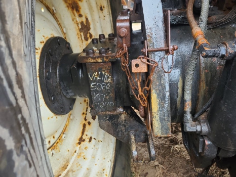 Valtra S230, S240, S260, S280 Rear Half Axle Lhs V35114400, V35115200 - Rear axle for Agricultural machinery: picture 1 Valtra S230, S240, S260, S280 Rear Half Axle Lhs V35114400, V35115200 - Rear axle for Agricultural machinery: picture 1