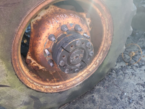 Valtra S374 Rear Half Axle Rhs Lhs 934152150112, 934152150040, 934152150122 - Rear axle: picture 2 Valtra S374 Rear Half Axle Rhs Lhs 934152150112, 934152150040, 934152150122 - Rear axle: picture 2