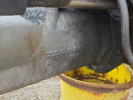 Valtra T174ea Front axle housing lhs 755.01.060.61 - Front axle for Agricultural machinery: picture 3 Valtra T174ea Front axle housing lhs 755.01.060.61 - Front axle for Agricultural machinery: picture 3